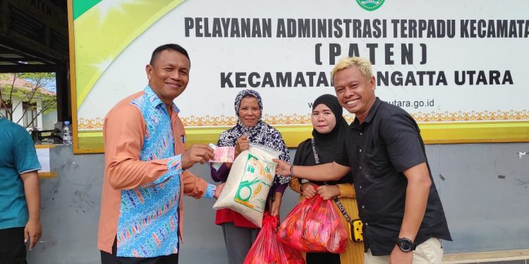 Dinas Perindustrian dan Perdagangan (Disperindag) Kutai Timur (Kutim) menggelar pasar di Kantor Desa Sangatta Selatan, Kecamatan Sangatta Selatan, Kutim.