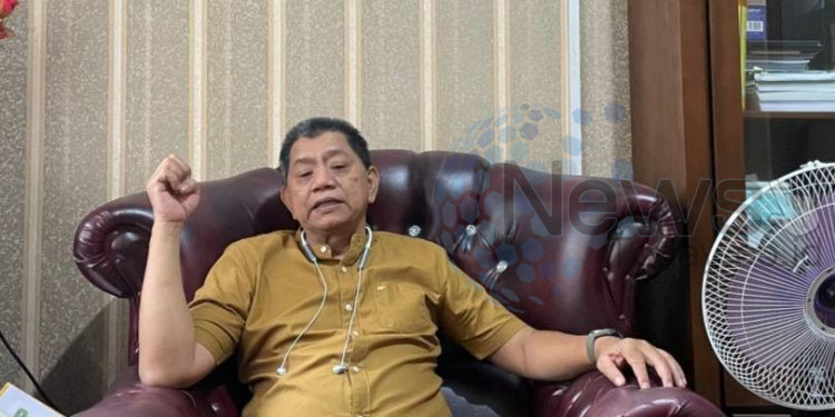 Apabila tidak mendapatkan penanganan yang cepat, HIV akan berkembang menjadi AIDS atau Acquired Immune Deficiency Syndrome.
