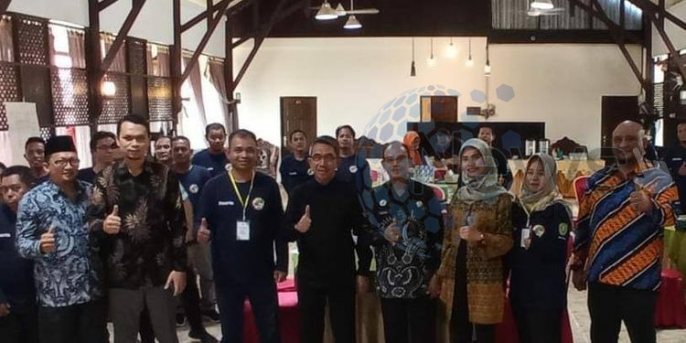 Diskop UKM menghadirkan empat narasumber dari Pusat Pelayanan Terpadu Provinsi Kalimantan Timur (Kaltim), Kantor Pelayanan, Penyuluhan dan Konsultasi Perpajakan (KP2KP) Sangatta serta Invelli Solosindo, Jakarta.