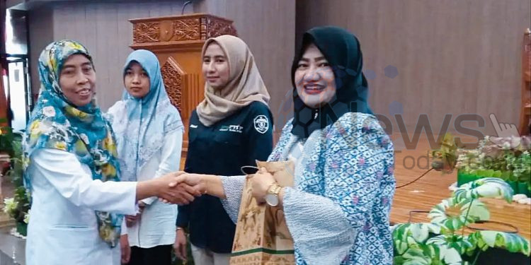 bersama narasumber sosialisasi Peraturan Presiden (Perpres) Nomor 55 Tahun 2022