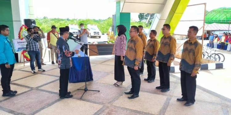 Bupati Kutim Lantik Direktur RSUD Muara Bengkal dan Pejabat Lainnya