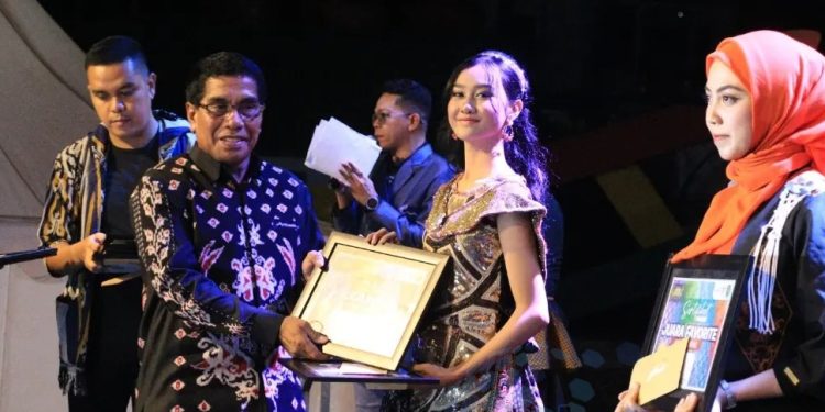 Wakil Bupati Kutim Tutup Kemilau Batik Kutai Timur 2023