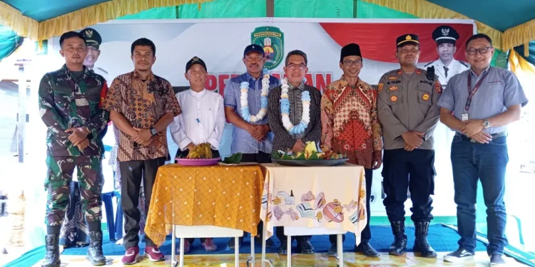 Kantor Desa dan BPD Tepian Raya Diresmikan, Bupati: Segera Jadi Desa Definitif