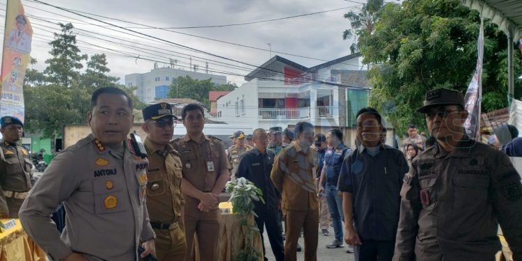Walikota Balikpapan Tinjau TPS, Minta Tingkatkan Partisipasi Pemilih dan Jaga Kondusifitas