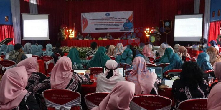 Mengoptimalkan Peran Tim Penggerak PKK: Sinkronisasi Program untuk Kesejahteraan Keluarga