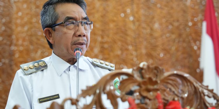 Ardiansyah Sampaikan Laporan Keuangan 2023 di Sidang Paripurna DPRD