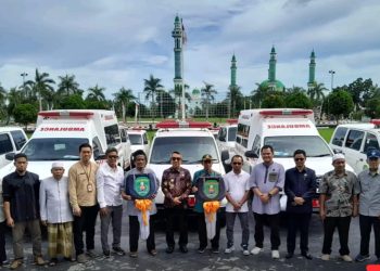 Pemkab Kutai Timur Serahkan 34 Ambulans untuk Meningkatkan Layanan Kesehatan