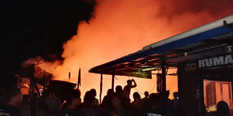 Dinsos Kutim Turun Tangan Bantu Korban Kebakaran Muara Bengkal