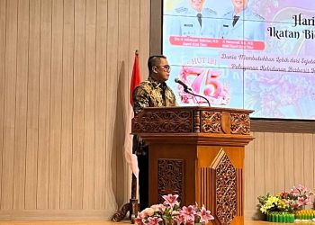 Wabup Kutim: Teknologi Digital Harus Diimbangi Sentuhan Empati Bidan