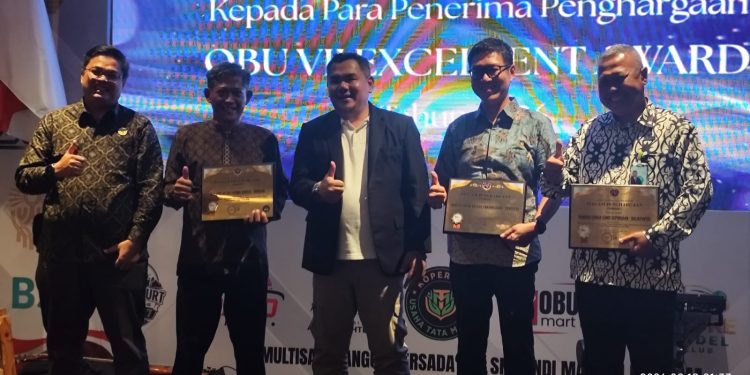 Tanjung Bara Raih Penghargaan Terbaik 1 Keselamatan Penerbangan